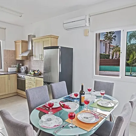 Halle Villa Protaras